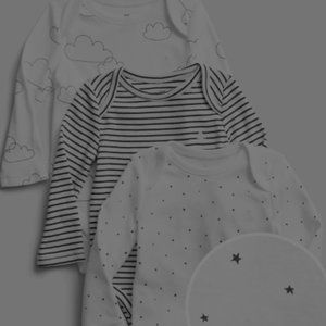Gap Onesies 12-18 months